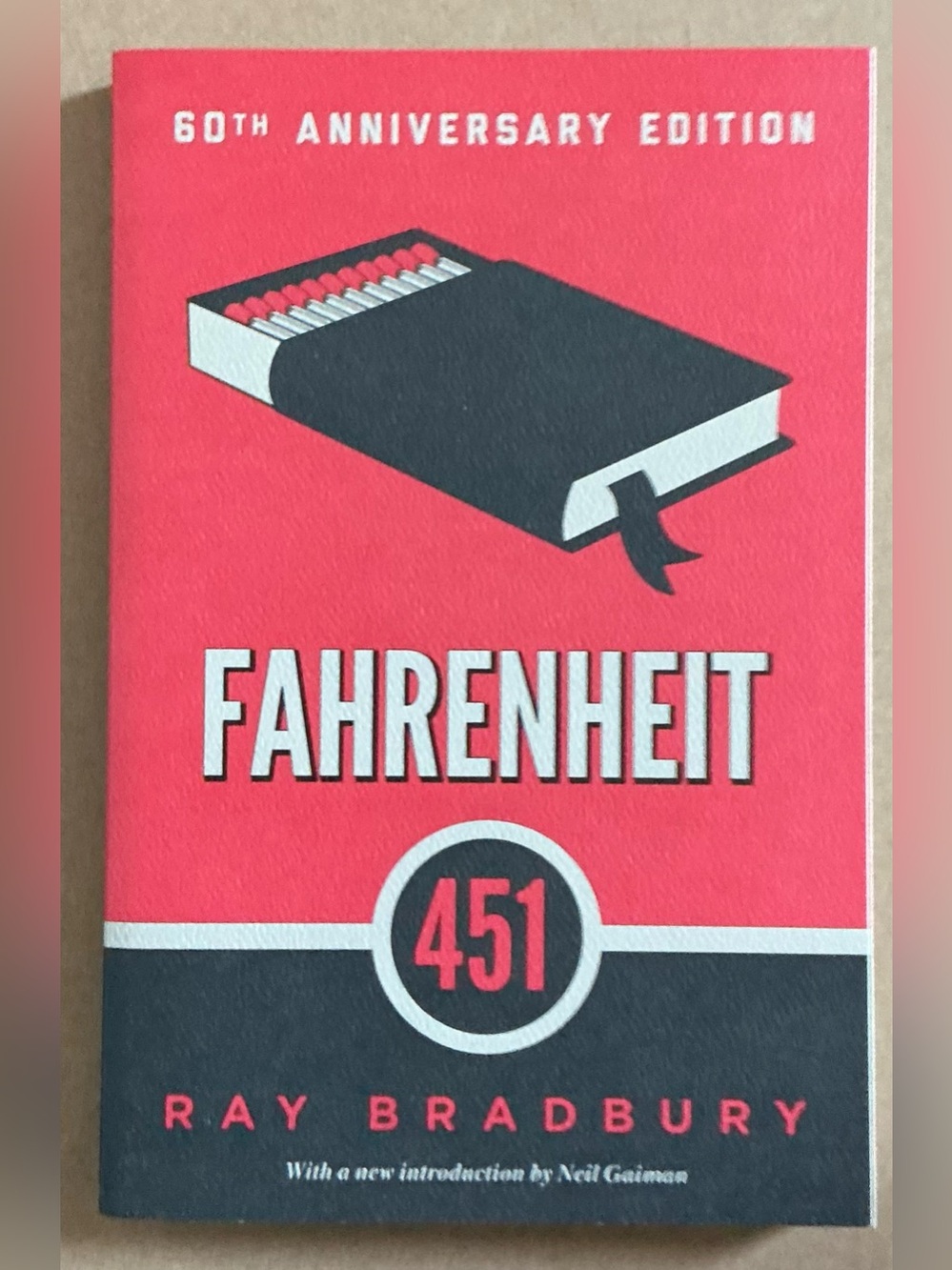 Fahrenheit 451 - Ray Bradbury